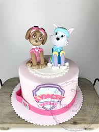 Kindergeburtstagstorte mit paw patrol tortenfiguren, zweistöckige fondant torte blau und rosa. Paw Patrol Torte Frau Fon Dant