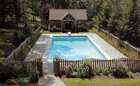 Like This Pool And Little Pool House The Fence Is Also Very Cute Pool Zaun Pool Hinterhof Kuche
