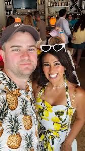 I 💛 when life gives me LEMONS! 🍋📍 Festa di Limoncello at  @vallozzispghlemons #limoncello #almaficoastitaly #pittsburgh