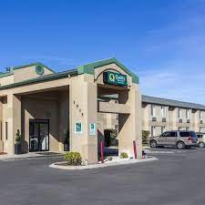 Guests at quality inn & suites will receive complimentary access to crunch fitness, just 2.6 miles away. Mr Sandman Inn Suites United States Of America At Hrs With Free Services