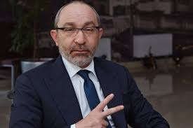 Вторая жена геннадия кернеса галина привалова. Pomer Gennadij Kernes Chim Zapam Yatavsya Odioznij Mer Harkova Rubrika