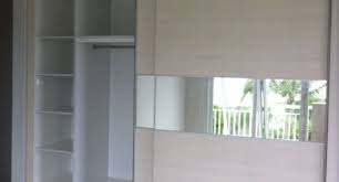 Almari baju dengan ukuran empat pintu adalah pilihan tepat bagi anda yang ingin memiliki sebuah tempat penyipana baju dengan luas yang lebih besar. Harga Lemari Pakaian Sliding Kitchen Set Jakarta