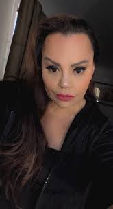 The Annual Holiday Stroll in Riviera Village last night was awesome! I have  never seen so many people at this event. Everyone was having a great time,  especially the kids, and all