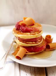 Caramelized Apple And Ski Queen Cheese Pancakes Ricardo Recipe Ricardo Recipe Pancakes Crepes And Waffles