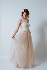 Check spelling or type a new query. Brautkleid Lovebird Lang A Linie In Apricot Etsy Brautkleid Brautkleid Vintage Braut