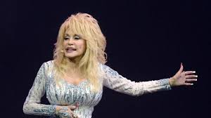 Dolly parton playboy dolly parton costume cool picks outlaw country bunny outfit most beautiful people playboy bunny vintage humor hello dolly. Dolly Parton Playboy Shooting Mit 75 Jahren Country Ikone Fackelt Das Netz Ab News De