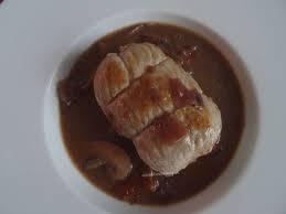 Paupiettes De Veau Sauce Aux Champignons Et Bourgogne Rouge Au Cookeo Ou Pas Auxdelicesdemanue Paupiette De Veau Paupiette Recette Paupiette