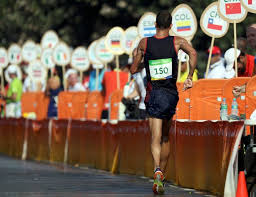 Stéphane fait partie du collectif des champions de la paix de peace and sport. Brave Olympic Gold Hopeful Collapses During Race Walk Then Carries On Like A True Athlete Daily Record