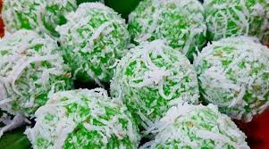 Bancuh tepung pulut dengan air pandan sedikit demi sedikit hingga adunan boleh digentel. Kuih Onde Onde Sedap Dan Lembut Koleksi Resepi Mudah