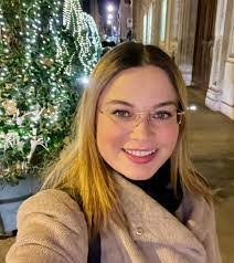 Mary Marty's Instagram, Twitter & Facebook