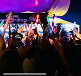 LED Light Up Flashing 18 Inch White Foam Stick Baton