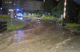 We have got 11 pics about tirol unwetter images, photos, pictures, backgrounds, and more. Unwetter In Karnten Salzburg Und Tirol Unsertirol24