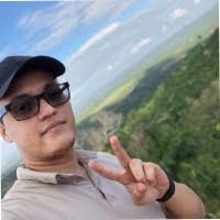 Alain Morales's Instagram, Twitter & Facebook