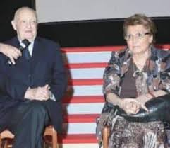 Addio rina, la «reggitrice» che visse tra due fiumi il ricordo per rina cavallini, madre di elisabetta e vittorio sgarbi, scomparsa a 89 anni Lutto In Famiglia Per Vittorio Sgarbi Che Dice Addio Alla Madre Rina Cavallini Cronache