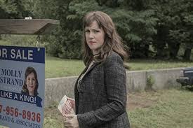 You have probably seen the scene in the trailer for hello i must be going. Castle Rock Star Melanie Lynskey On Early Career Challenges Daily Actor