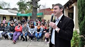 Con el secundario acelerado para jóvenes y adultos del instituto privado dr. Nombre De Rene Favaloro A La Esb N 20 Municipalidad De Lujan