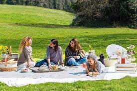 Where should we go to lunch? Barefoot In The Park Your Ultimate Organic Picnic In Rome 2021