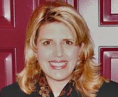 Shelly Strauss's Instagram, Twitter & Facebook