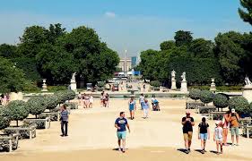 Le jardin des Tuileries lutte contre le sable