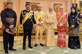 Sultan of brunei celebrates marriage. Sultan Of Brunei Son Sultan Of Brunei S Son Marries In Gold Studded Glory Breaking News Viral News Trending News Bbc News Cnn News Mirror News Usa News Latest News Usa Today What Was Secret