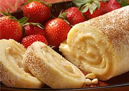 Le Bras De Gitan Est Un Gateau Compose D Un Biscuit Roule D Une Genoise Moelleuse Et D Une Creme Pa Recette Facile Creme Patissiere Legere Recettes De Cuisine