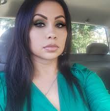 El operativo se llevó a cabo en el Fridas Sports Bar, situado en el 2217 de  McCarty Street, tras recibir múltiples denuncias de trata de personas.