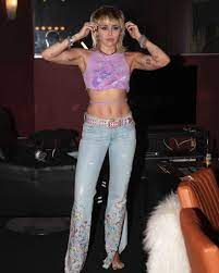 Campaign monitor, llc oversees the miley cyrus mailing list and will only use data collected to contact subscribers with updates related to miley. Miley Cyrus Shares Hilarious Video Joking About Her Hannah Montana Days Kiss