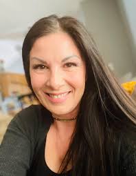 Can someone edit this photo to have a white background?