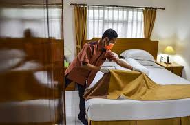 Diposting oleh digital cirebon di 05.46 tidak ada komentar Pasien Covid 19 Di Cirebon Antre Isolasi Di Hotel Republika Online