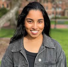 Isabelle Brock's Instagram, Twitter & Facebook