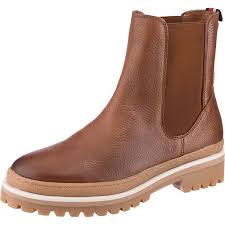 Music video by chelsea boots performing chuck bass (lyric video). Tommy Hilfiger Chelsea Boots Braun Mirapodo