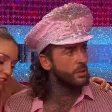 Sharon Loftus's Instagram, Twitter & Facebook