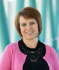 Heather Cawood's Instagram, Twitter & Facebook