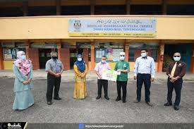 Novel bimasakti menari ini merangkumi nota bagi sinopsis, tema dan persoalan, watak dan perwatakan, teknik plot, plot, gaya bahasa, nilai dan pengajaran. Pendidikan Trdi News