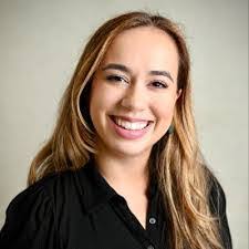 Shauna Rensch's Instagram, Twitter & Facebook