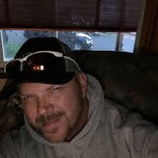 Jeremy Bradfield's Instagram, Twitter & Facebook