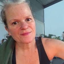 Felicity Waters (@marbledspout)