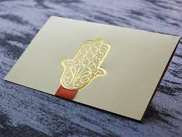 Ainsi, les traditions et coutumes du mariage sont intimement liées au dogme islamique. Ref 623 Carte Invitation Khomsa Traditionnel Au Prix De 89 Dt
