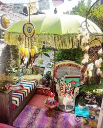 10 Fascinating Bohemian Garden Decoration Ideas For Cheerful Homes Bohemian Garden Boho Garden Boho Style House
