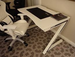 The best build quality & perfectly ergonomic. Akracing At Ces 2020 California Gaming Chair Sierra Gaming Desk Showcased Techpowerup