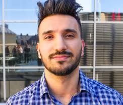 Bli med og utfordre de etablerte partiene: Siavash Mobasheri Wikipedia