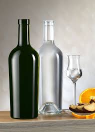 Ein schluck, gläschen, eine flasche branntwein reiner branntwein branntwein m. Brd Imperiale Alta Fur Branntwein Neuigkeiten Vetreria Etrusca