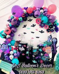 Johanna En Instagram Vampirina Party Jnjdecorations Wedrapela Balloongarland Vampir Pearl Birthday Party Halloween 1st Birthdays Birthday Halloween Party