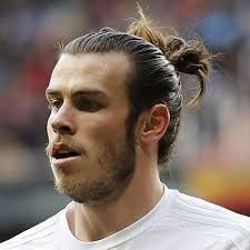 15 Best Gareth Bale Hairstyles 2021 Update Gareth Bale Gareth Bale Hairstyle Man Bun Hairstyles