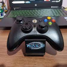 El controlador xbox 360 para windows ofrece una experiencia de juego uniforme y universal en ambos sistemas de juegos de microsoft. Soporte De Mesa Para Controles De Xbox 360 Version Halo Accesorios Otros 1105332991