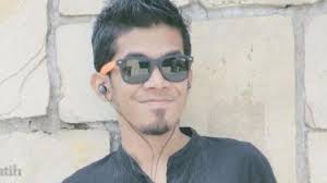 Setenang air di kolam begitu wajahmu gelora hati di dalam tiada yang tahu. Pencipta Lirik Lagu Aisyah Istri Rasulullah Intip 5 Potret Mr Bie