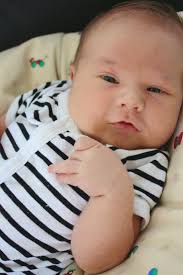 Vardagspärlor & småstjärnor: Namnlösa lillebror