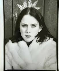 Carrie Montgomery's Instagram, Twitter & Facebook