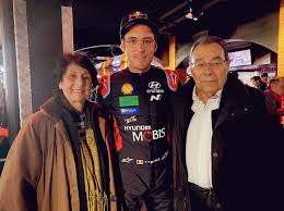 Самые новые твиты от wife_sharing (@wifesharing10). Tres Beau Geste De Titi Il A Tenu Fan Club Thierry Neuville Nicolas Gilsoul Facebook