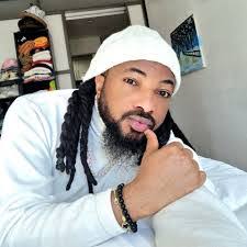 Edwin Eke's Instagram, Twitter & Facebook